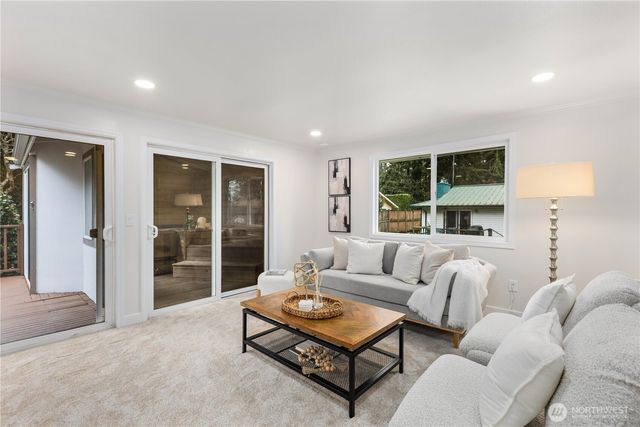 15212 Cascadian Way, Lynnwood, WA 98087