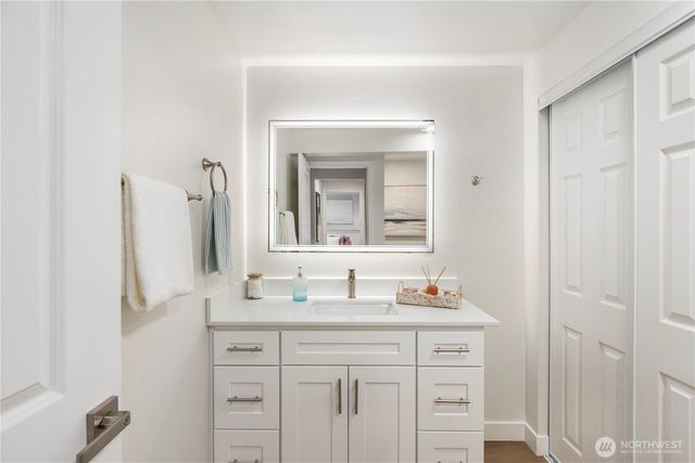15212 Cascadian Way, Lynnwood, WA 98087