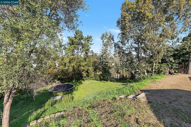 837 Marie Ave, Martinez, CA 94553