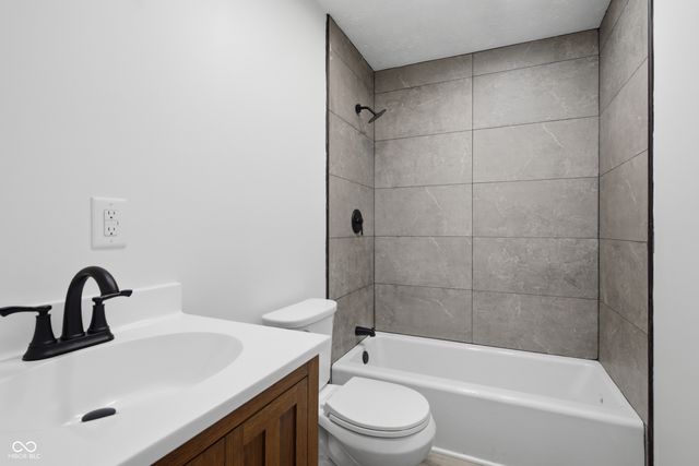 2710 N Sherman Drive, Indianapolis, IN 46218