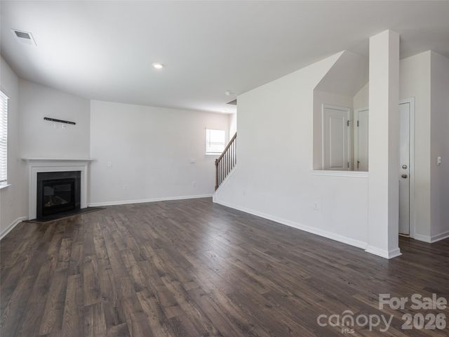 907 Newport Court, Asheville, NC 28806
