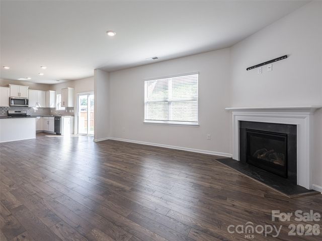 907 Newport Court, Asheville, NC 28806