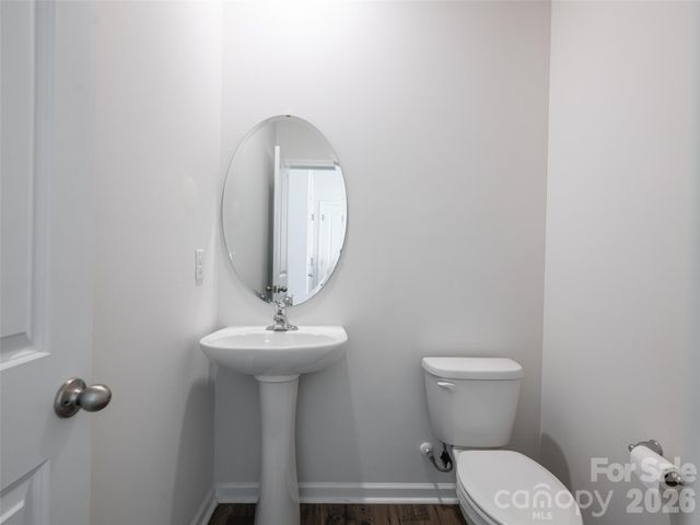 907 Newport Court, Asheville, NC 28806