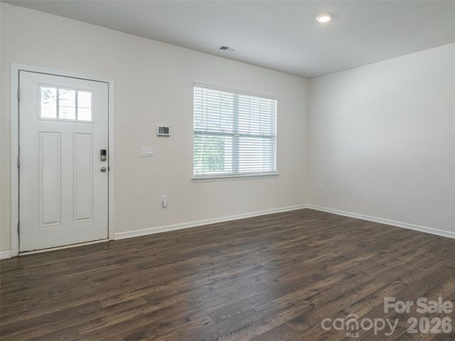 907 Newport Court, Asheville, NC 28806