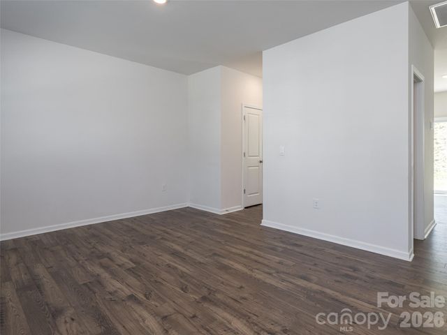 907 Newport Court, Asheville, NC 28806