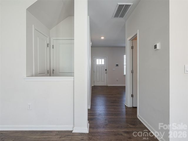 907 Newport Court, Asheville, NC 28806