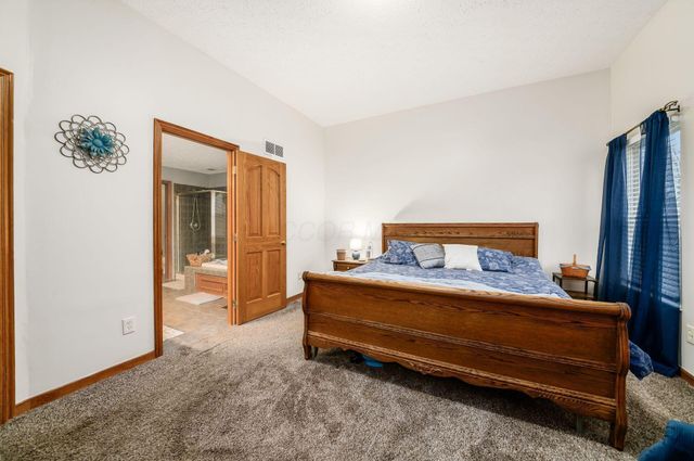 163 Fox Glen Drive W, Pickerington, OH 43147