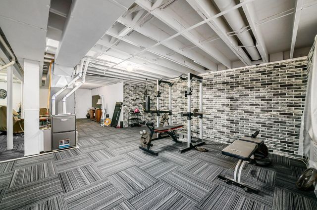 163 Fox Glen Drive W, Pickerington, OH 43147