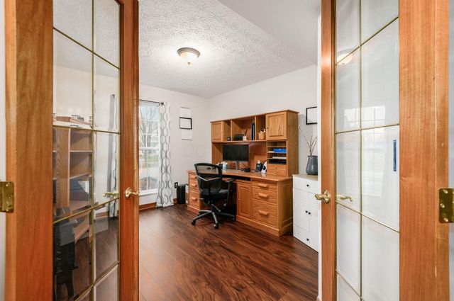 163 Fox Glen Drive W, Pickerington, OH 43147