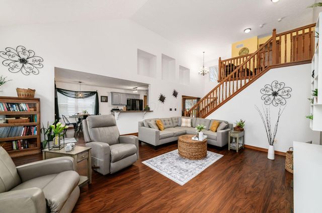 163 Fox Glen Drive W, Pickerington, OH 43147