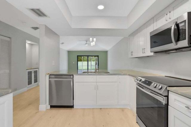 3113 Kingswood Terrace, Boca Raton, FL 33431