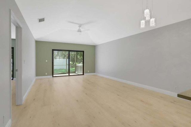 3113 Kingswood Terrace, Boca Raton, FL 33431