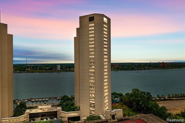 1001 W Jefferson Avenue 2H, Detroit, MI 48226
