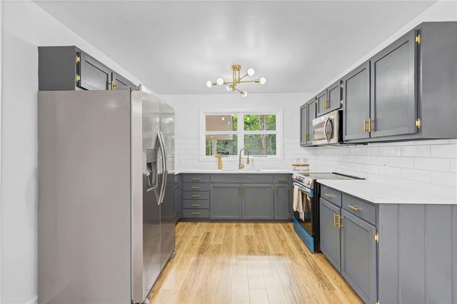 4108 Chambord Lane, Mobile, AL 36618