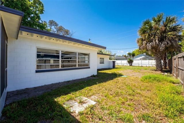 2065 DERBYSHIRE ROAD, Maitland, FL 32751