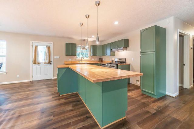 537 Mohawk Bend, Conroe, TX 77316