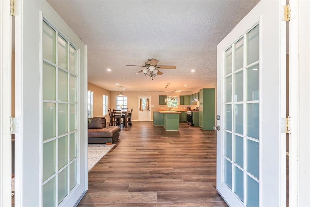 537 Mohawk Bend, Conroe, TX 77316