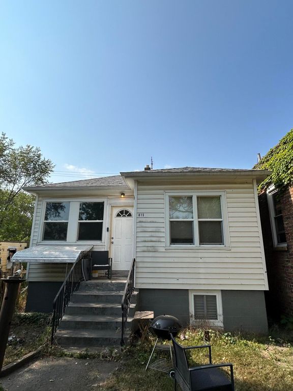 815 W 25th Avenue, Gary, IN 46407