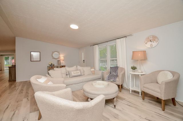 14186 Shadow Bay Drive, Willis, TX 77318