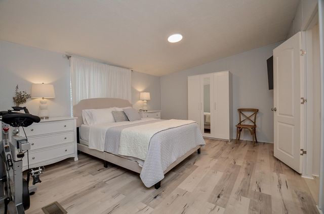 14186 Shadow Bay Drive, Willis, TX 77318