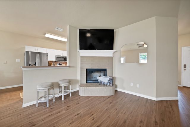 2725 Ensenada Lane, Fort Worth, TX 76108