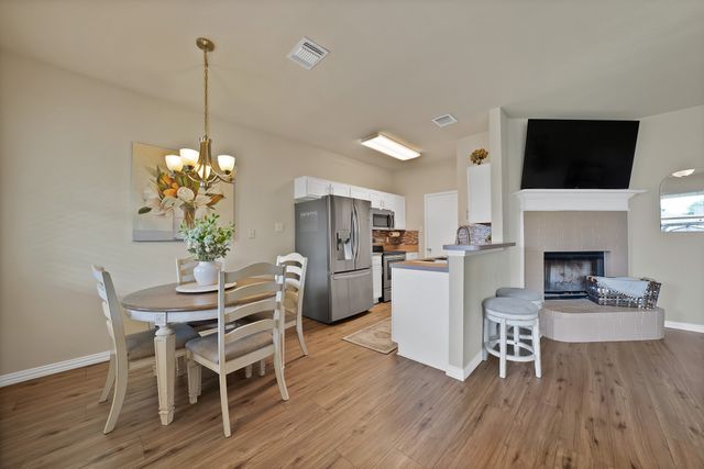 2725 Ensenada Lane, Fort Worth, TX 76108