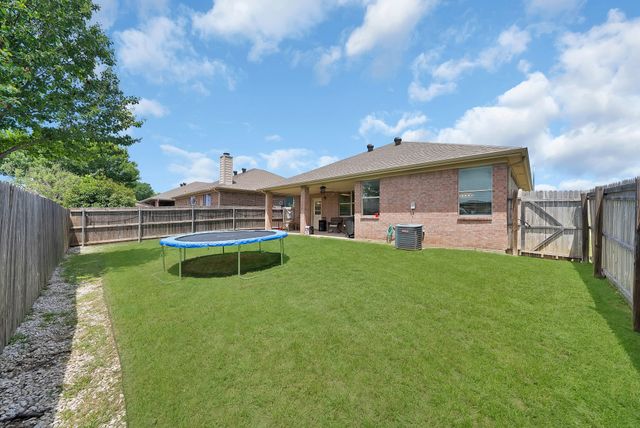 2725 Ensenada Lane, Fort Worth, TX 76108