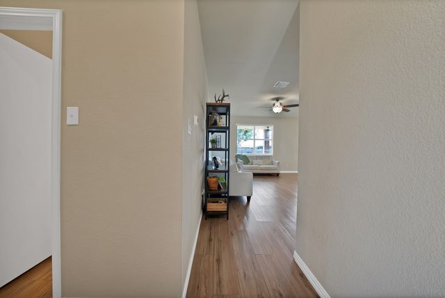 2725 Ensenada Lane, Fort Worth, TX 76108