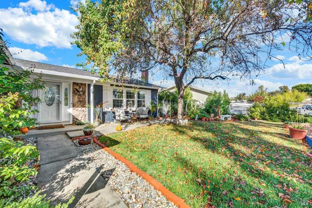 706 Blue Ridge Ln, Vacaville, CA 95688