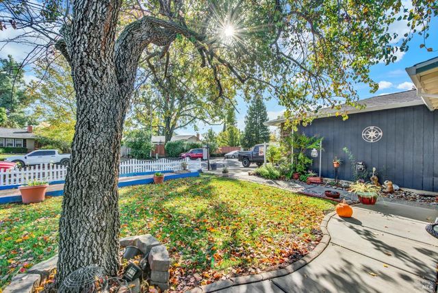 706 Blue Ridge Ln, Vacaville, CA 95688