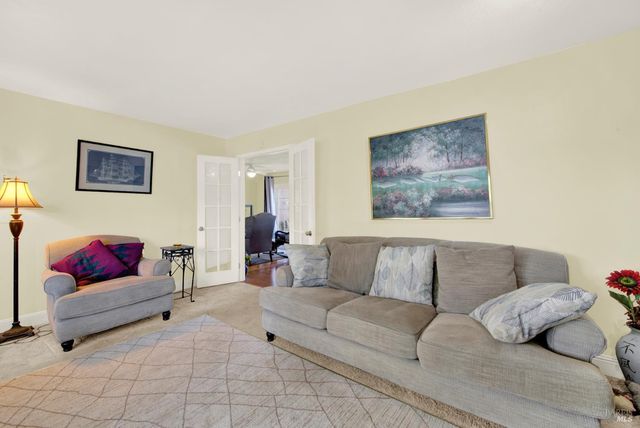 706 Blue Ridge Ln, Vacaville, CA 95688