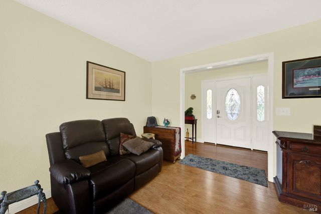 706 Blue Ridge Ln, Vacaville, CA 95688