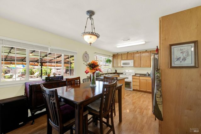 706 Blue Ridge Ln, Vacaville, CA 95688