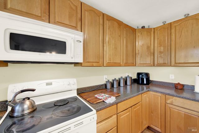 706 Blue Ridge Ln, Vacaville, CA 95688