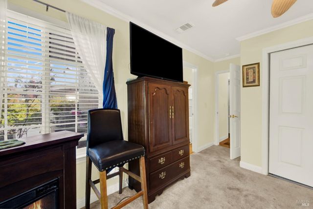 706 Blue Ridge Ln, Vacaville, CA 95688