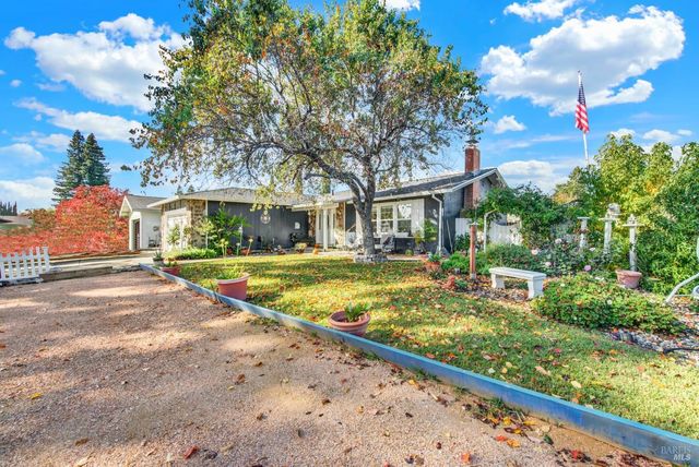 706 Blue Ridge Ln, Vacaville, CA 95688