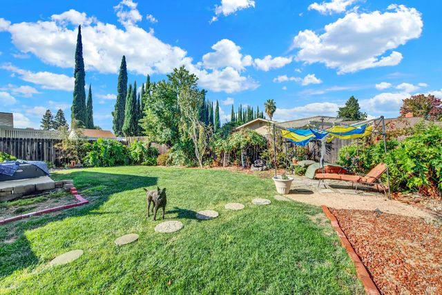 706 Blue Ridge Ln, Vacaville, CA 95688