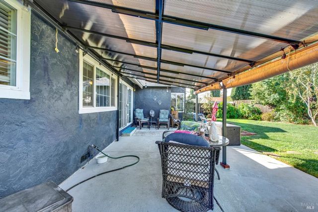 706 Blue Ridge Ln, Vacaville, CA 95688