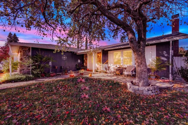 706 Blue Ridge Ln, Vacaville, CA 95688