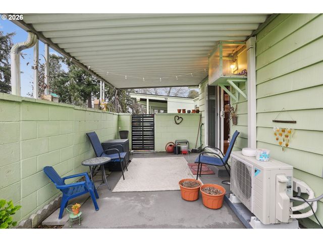 12445 Se MAIN St, Portland, OR 97233