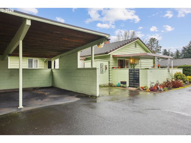 12445 Se MAIN St, Portland, OR 97233