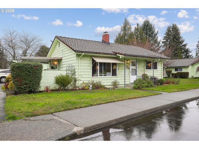 12445 Se MAIN St, Portland, OR 97233