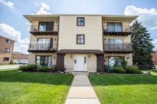 7345 W 85th Place 3A, Bridgeview, IL 60455