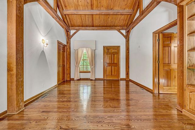 6060 Catawba Creek Road, Troutville, VA 24175