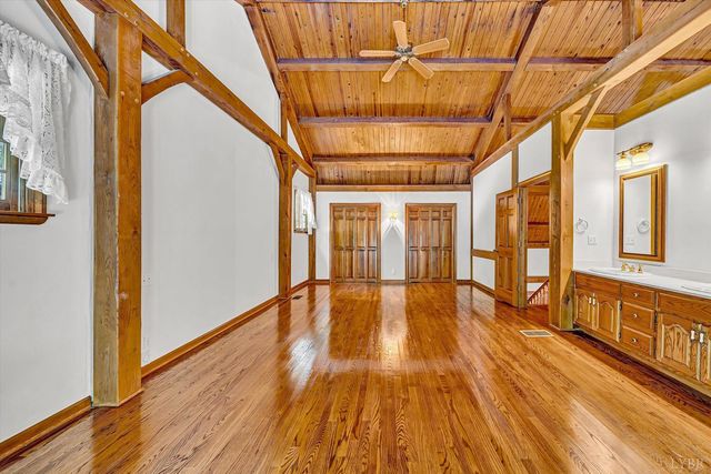 6060 Catawba Creek Road, Troutville, VA 24175