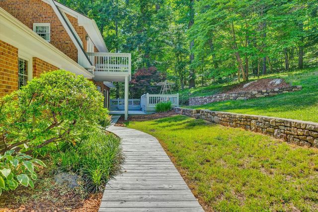 6060 Catawba Creek Road, Troutville, VA 24175