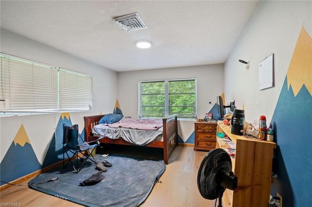 7497 Coon RD, North Fort Myers, FL 33917