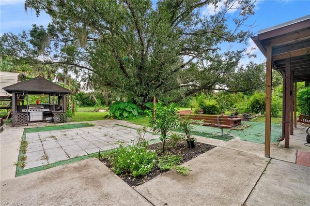 7497 Coon RD, North Fort Myers, FL 33917