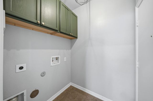 13306 Hickory Springs Lane, Pearland, TX 77584