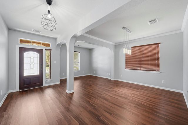 13306 Hickory Springs Lane, Pearland, TX 77584